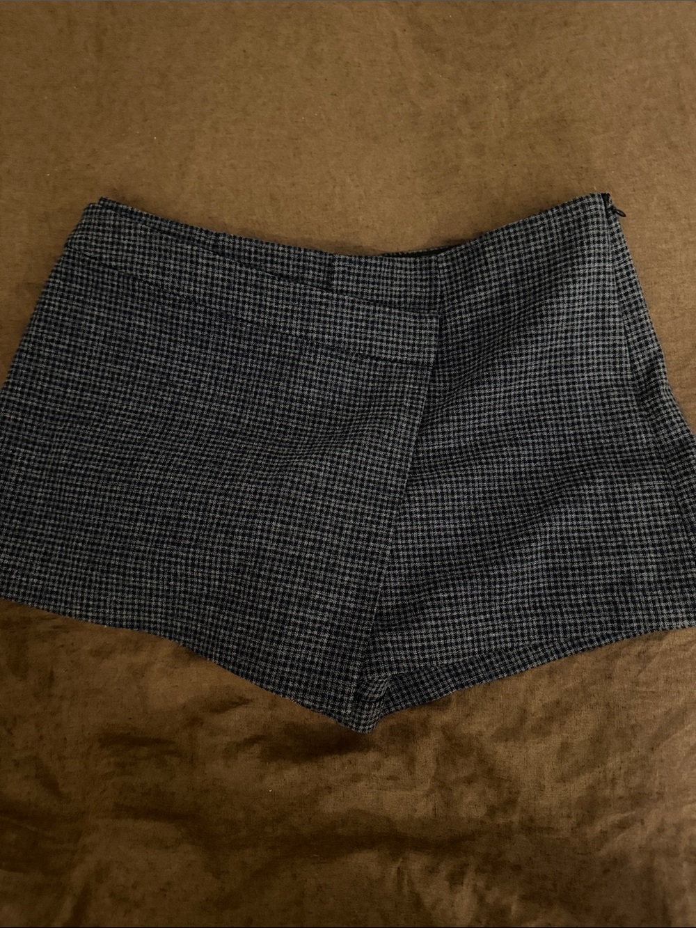 L'Academie Black & Gray Checked High-Waist Shorts